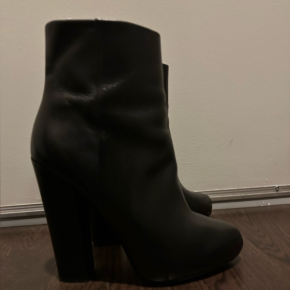 Ankle high heeled boots